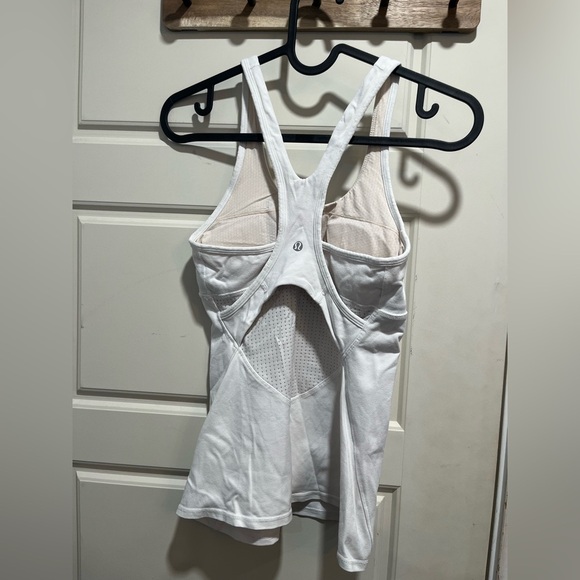Lululemon tank - Picture 2 of 4
